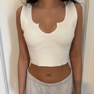 White ribbed cropped tank top